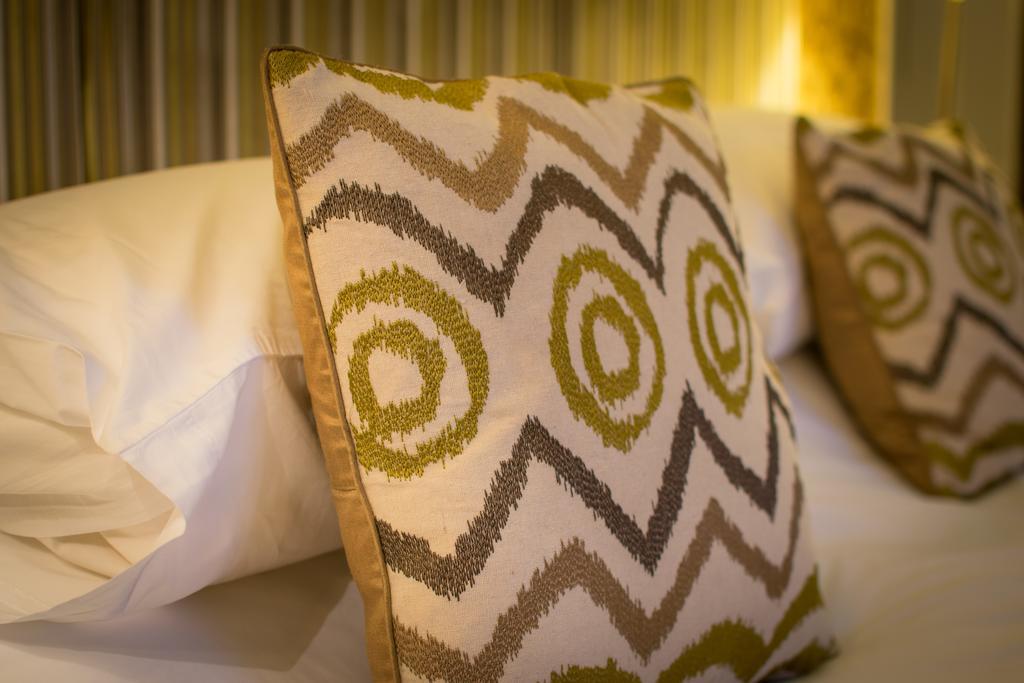 Hotel Fairyhill Reynoldston Zimmer foto